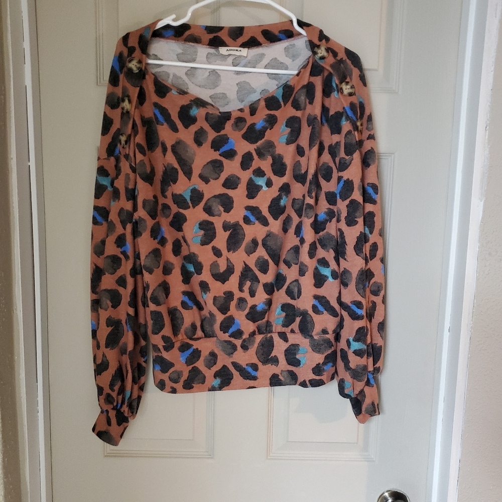 ADORA animal print top large shirt
